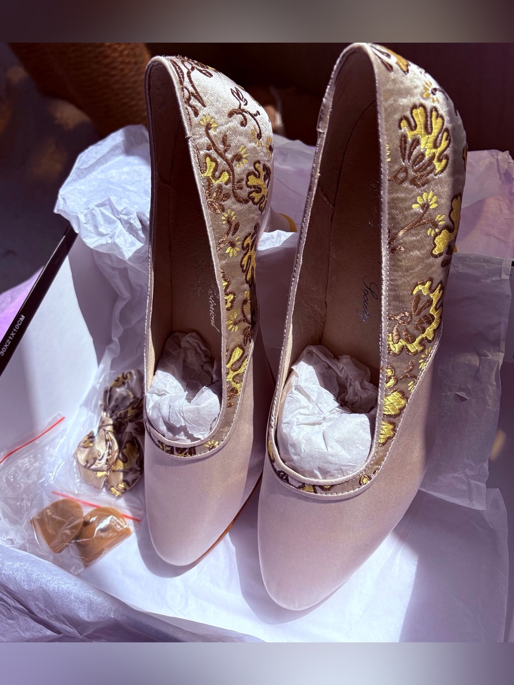 American Duchess Embroidered Cream Satin Bow Pumps with Gold Accents - Picture 2 of 12